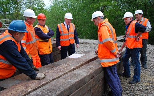 bluebell_railway_kingscote_-_18.5.12.jpg